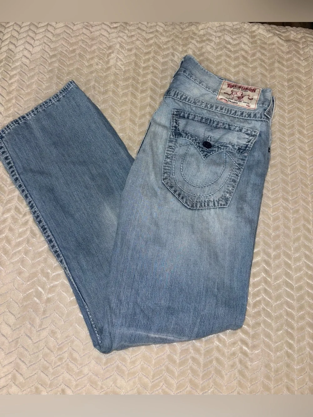 True Religion Light Wash Straight Leg Men’s Jeans